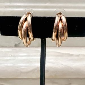 YELLOW GOLD LAYERED HOOP HUGGIE EARRINGS